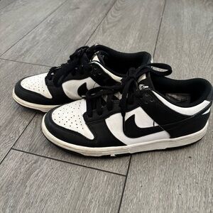 Nike panda dunks